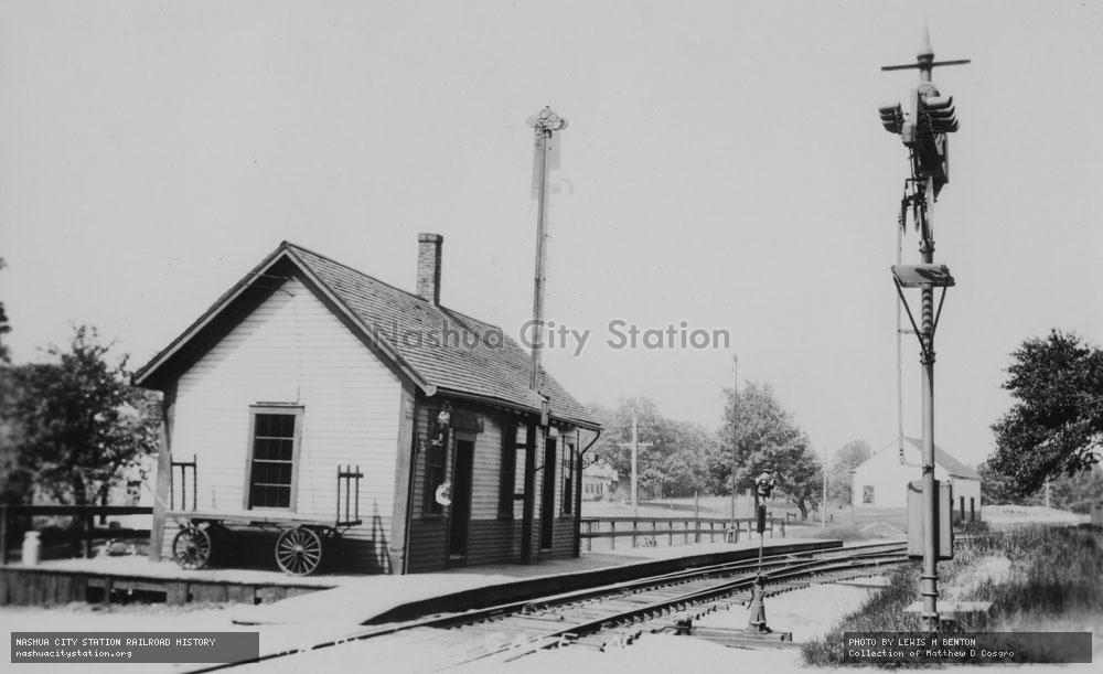 Postcard: Boston & Maine Railroad Station, Gale, New Hampshire